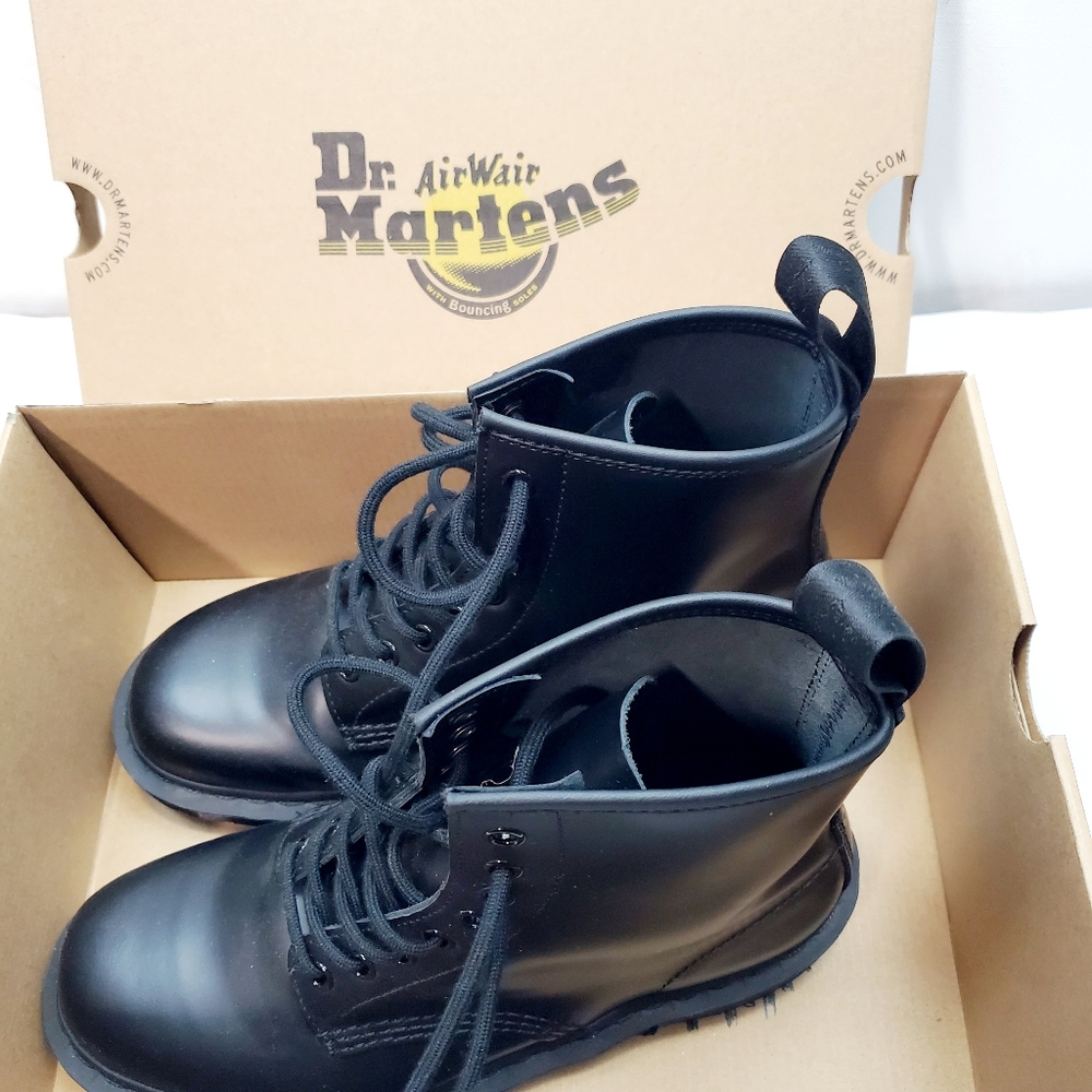 New Dr Martens SZ 8